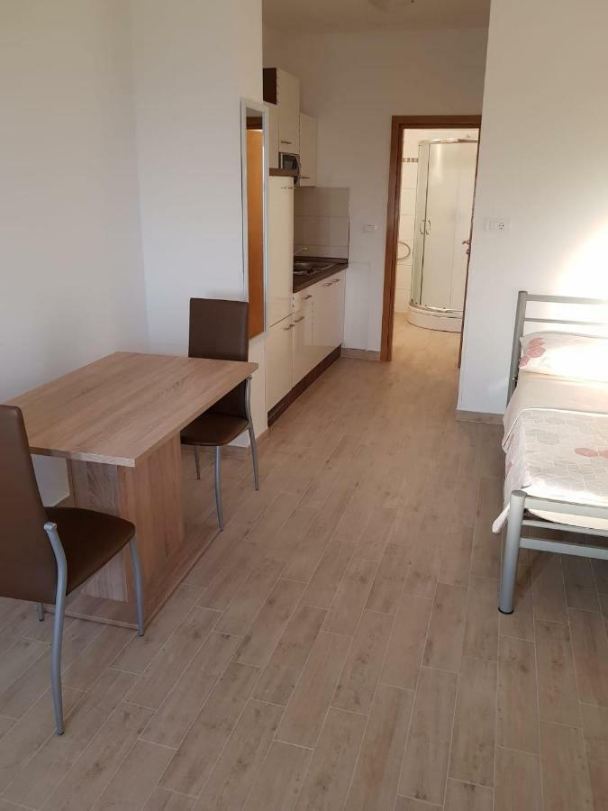 Studio Apartment Matija Podstrana Exterior foto